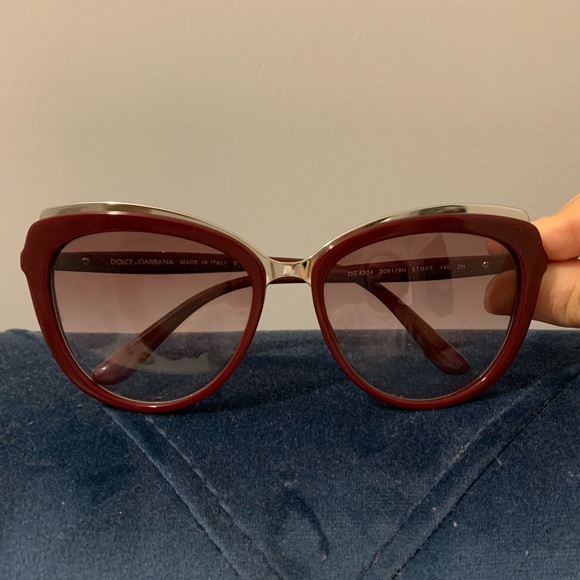 Brand new Dolce & Gabbana sunglasses - Picture 3 of 7